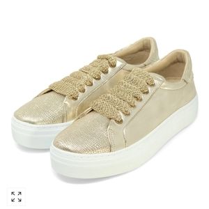 Jennifer tattenelli memory foam snake print gold sneaker 39